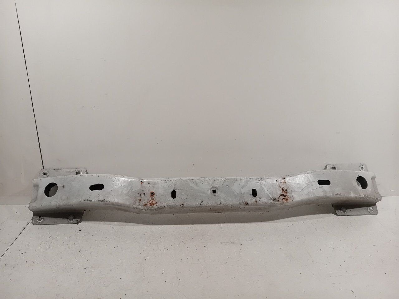 Bumperbalk achter Renault Master, Onderdelen@venauto.nl, Van der Ven Autorecycling B.V., Gebruikt, Ettenseweg 76, 4706 PB Roosendaal, The Netherlands