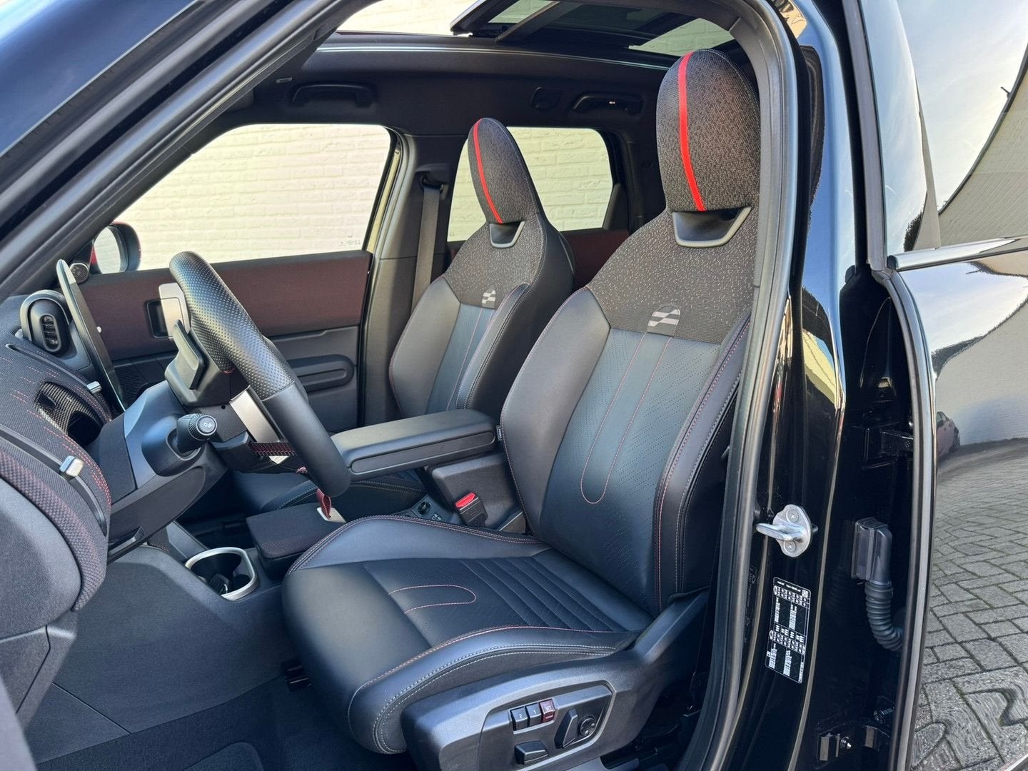 MINI John Cooper Works Countryman 1.5 C XL Trekhaak Panodak, Auto's, Automaat, Verwarmde buitenspiegels, Zwart, Zwart