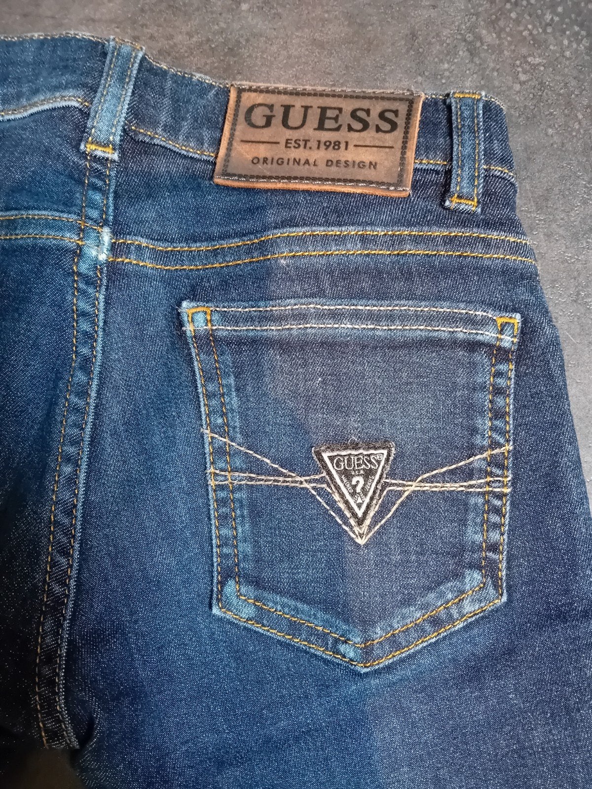 Guess skinny-fit ,maat 7jaar, U-stretch,kleur blauw, Kinderen en Baby's, Ophalen of Verzenden