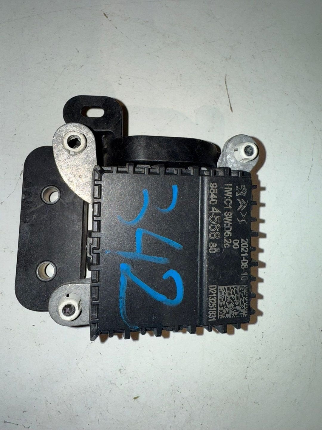 RADAR MODULE PEUGEOT 208 2008 2019-2022 STEKKER 9840456880, Gebruikt, -, -, Ophalen of Verzenden