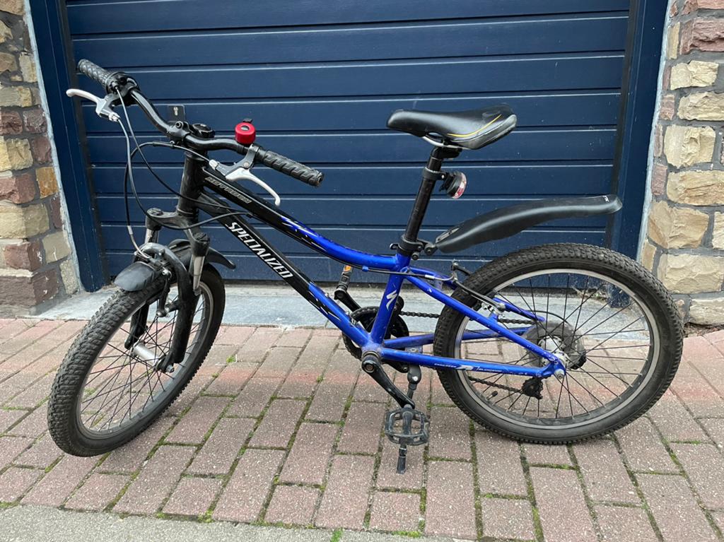 Vélo Specialized Hotrock 20, Vélos & Vélomoteurs, Frein sur jante, V-brakes, Aluminium, Enlèvement