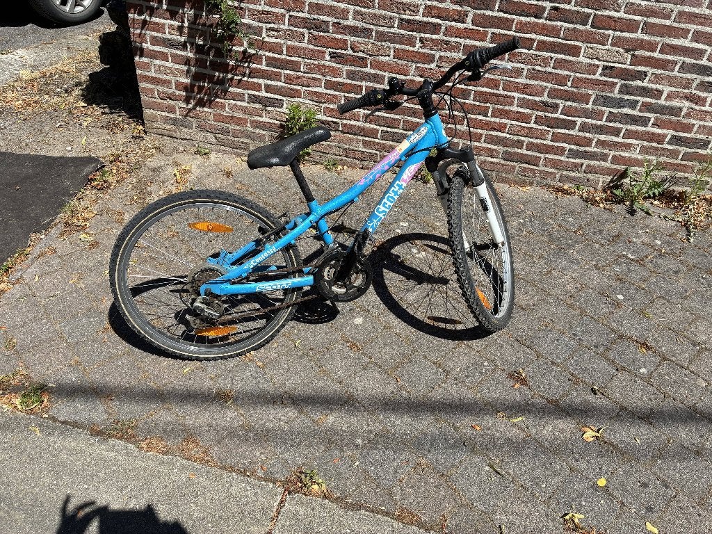 Vélo enfant 18 vitesses et fourche av suspension, Enlèvement, Utilisé, Scott, Vitesses