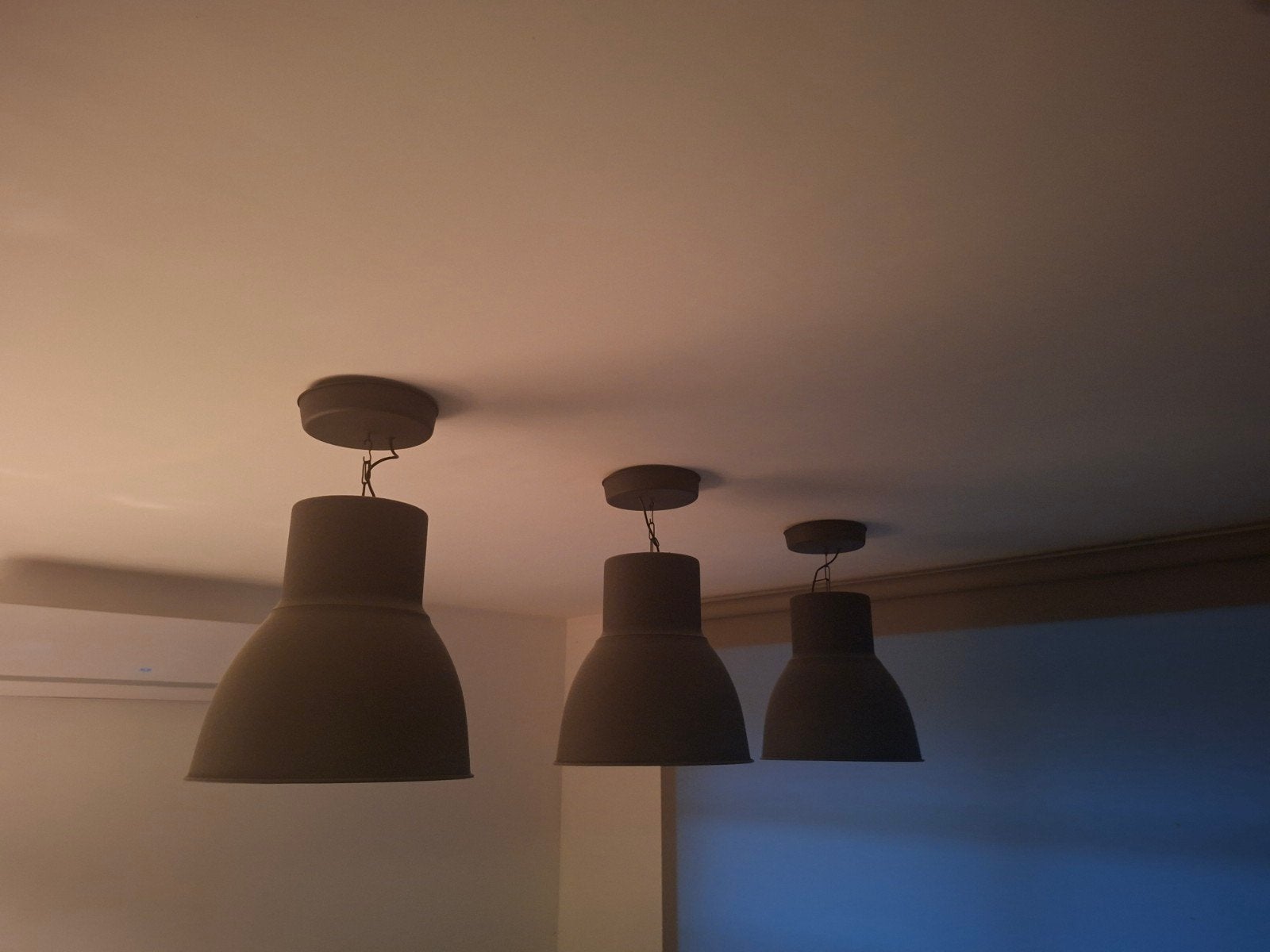 3 HEKTAR ikea lampen donkergrijs., Huis en Inrichting, Ophalen, Zo goed als nieuw