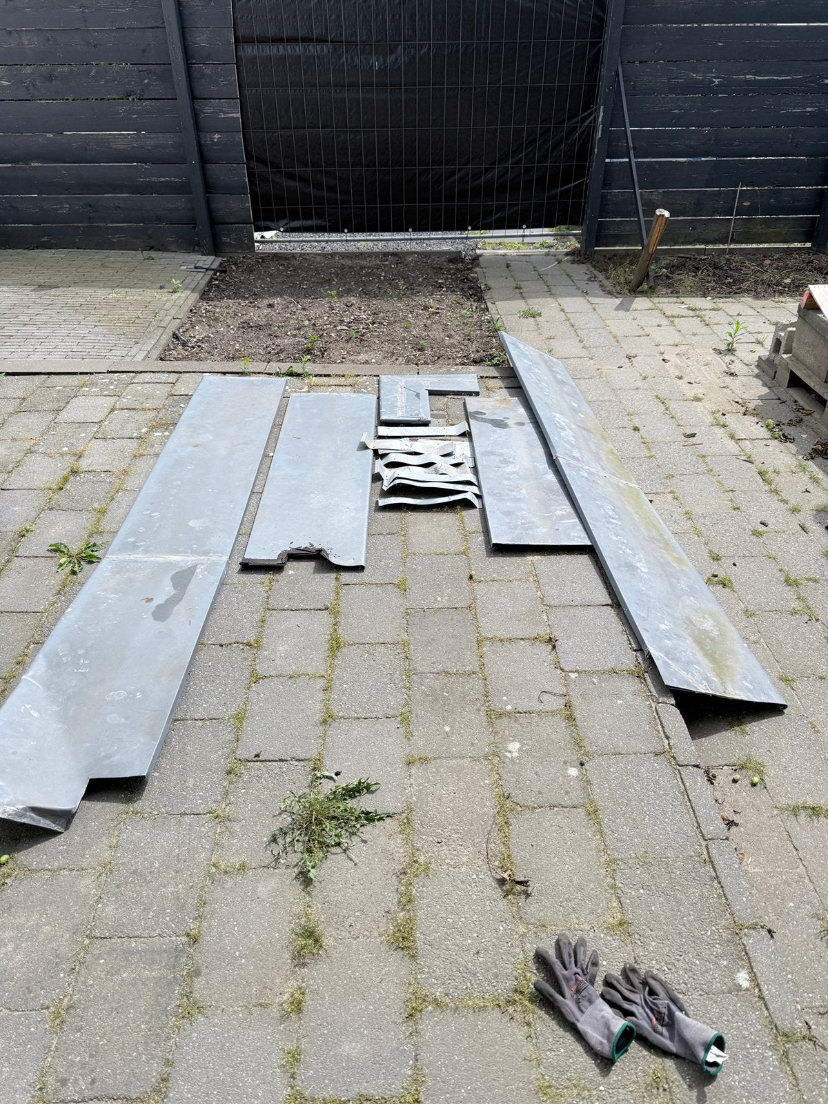 Zinken afdekplaat voor platdak., Ophalen, Gebruikt