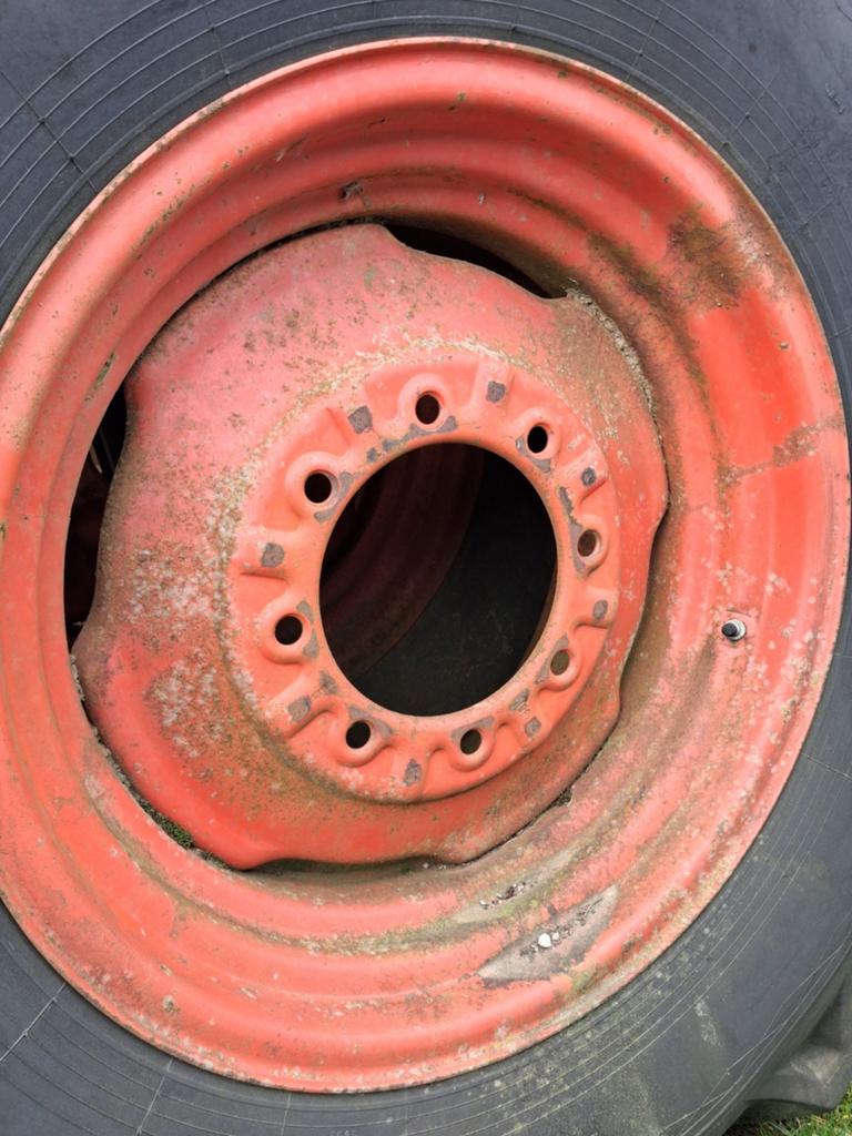 Traktorwielen, Zakelijke goederen, Landbouw | Onderdelen | Banden, Velgen en Assen, Ophalen