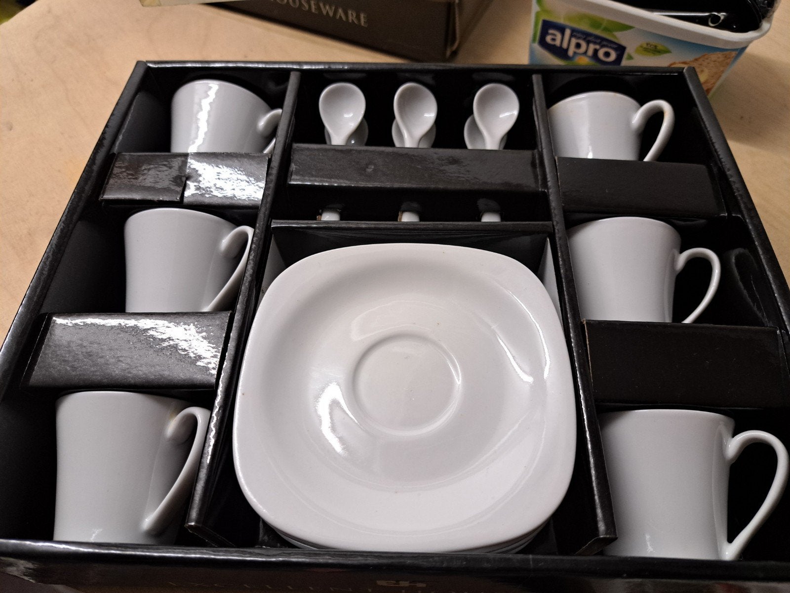 expresso tasjes, Maison & Meubles, Cuisine | Vaisselle, Neuf, Enlèvement ou Envoi, Porcelaine, Tasse(s) et/ou soucoupe(s)