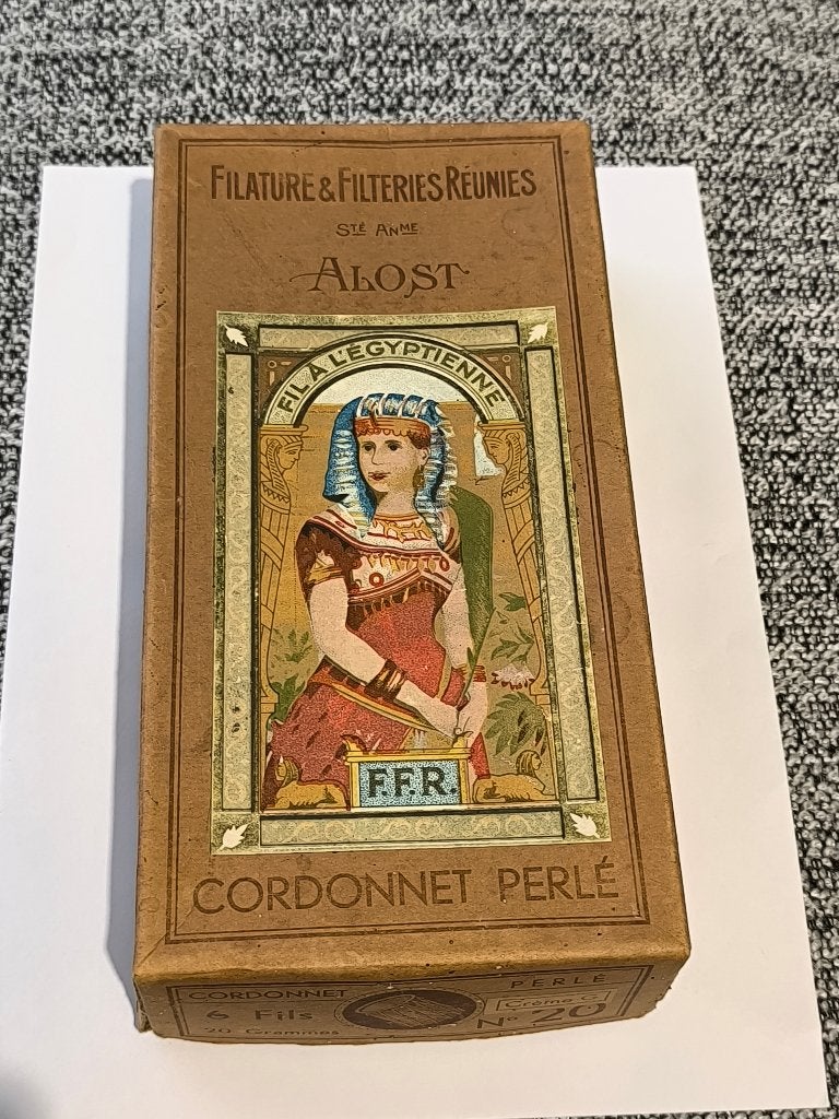 Antieken kartonnen garen doos, Verzenden