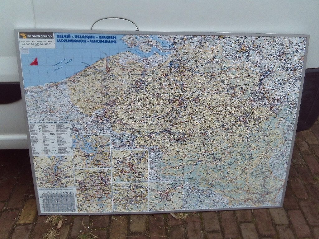 Belle grande carte scolaire de la Belgique - 136x98, Enlèvement, Géographie