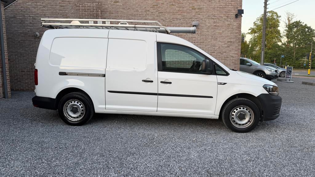 Vw Caddy maxi 2.0TDI 2016 km157000 gekeurd voor verkoop, Auto's, Bestelwagens en Lichte vracht, Bedrijf, Trekhaak, Volkswagen