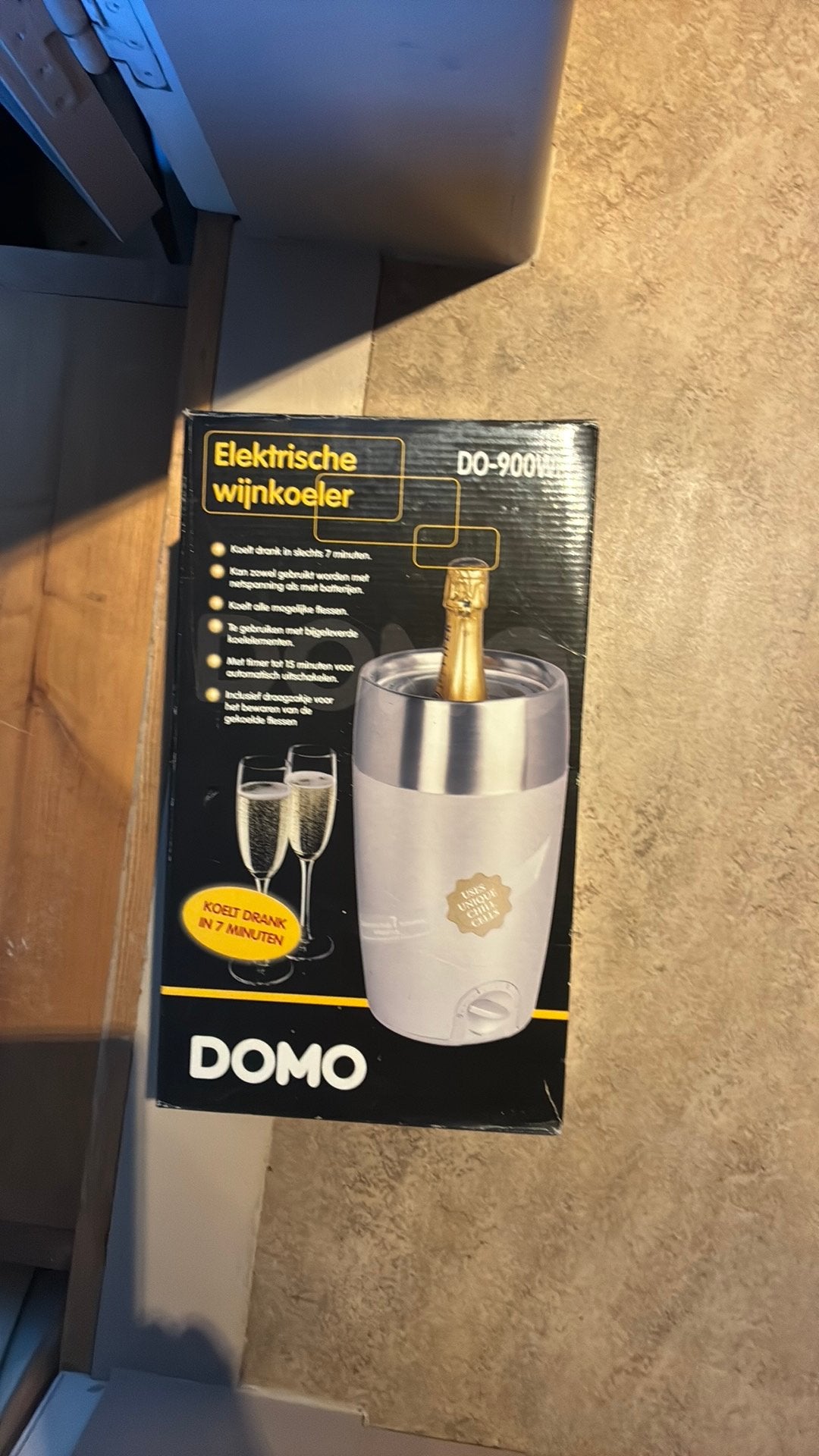 Domo elektrische wijnkoeler, Ophalen, Zo goed als nieuw