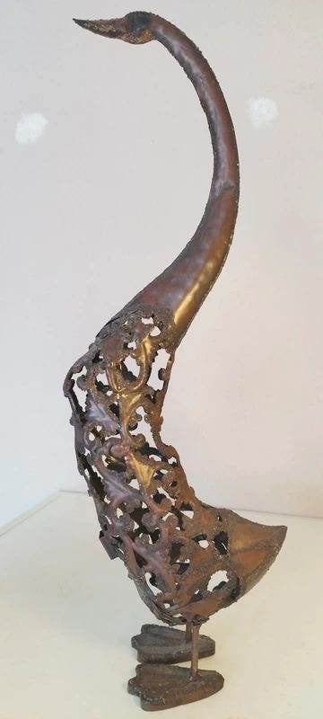 Metalen sculptuur van een vogel, 50 cm hoog, mooi, verfijnd., Antiek en Kunst, Bruin, Vogel, Abstract, 50 - 100 cm