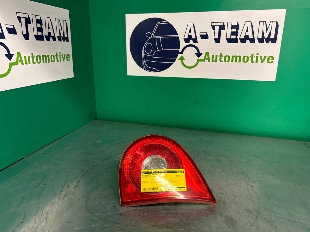 FEU ARRIÈRE DROIT Volkswagen Golf V (1K1) (|4VFX15500AA|), Amalienbadstr. 41a
76227  Karlsruhe, DE, Visteon Electronics Germany GmbH