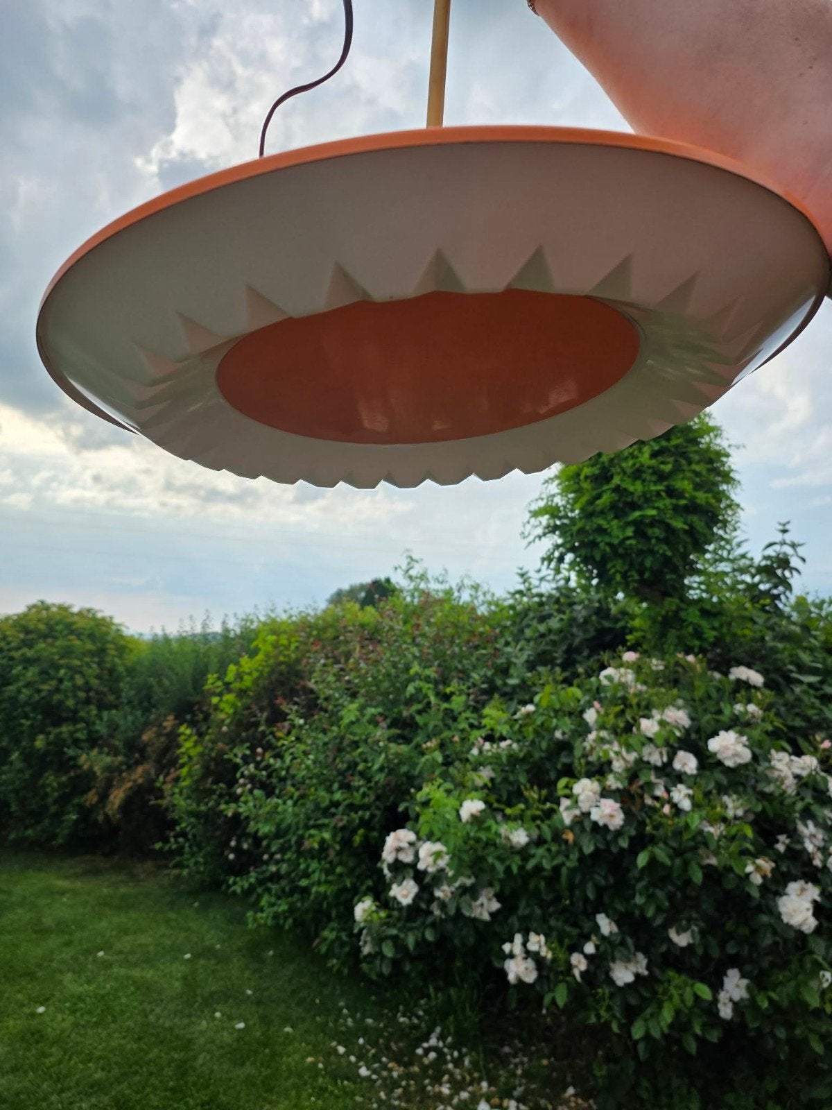 Vintage Space Age jaren 70 hanglamp - oranje en wit, Antiek en Kunst, Antiek | Verlichting, Ophalen