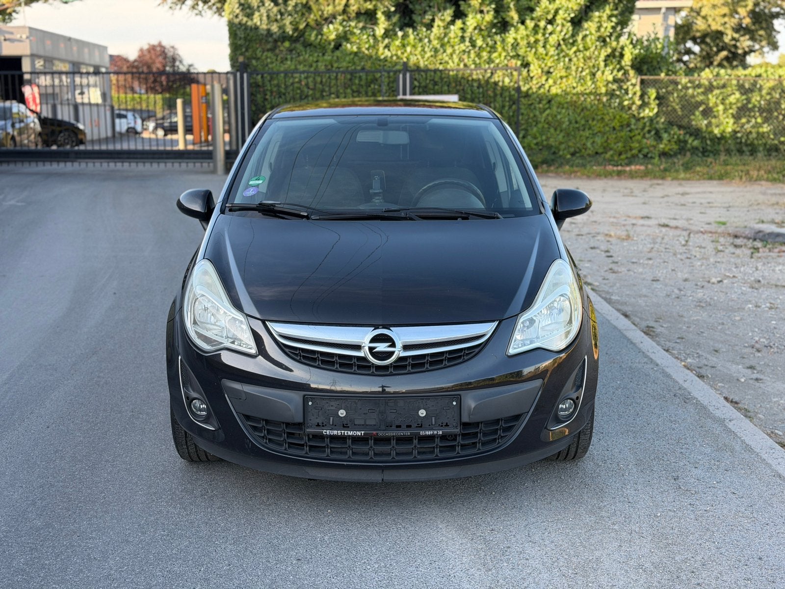Opel Corsa 2011 1.2 Essence – 146.000 km AC