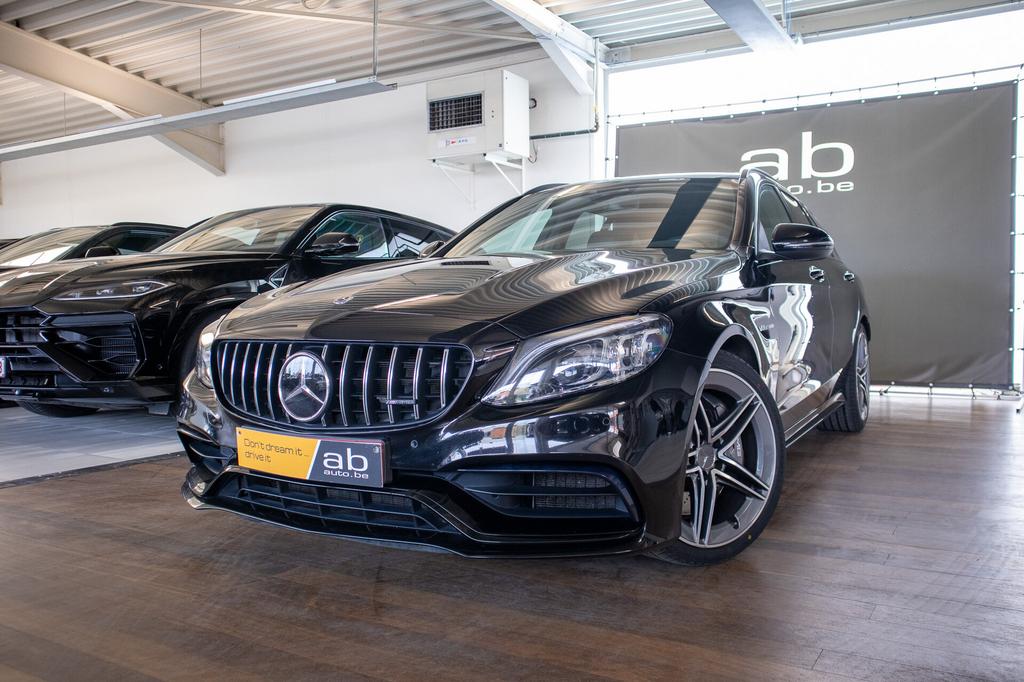 Mercedes-Benz C 63 AMG 4.0L, PANO, AMG SPORTUITLAAT, CARPLA, Auto's, Mercedes-Benz, 0 kg, Bedrijf, Break, 2 zetels