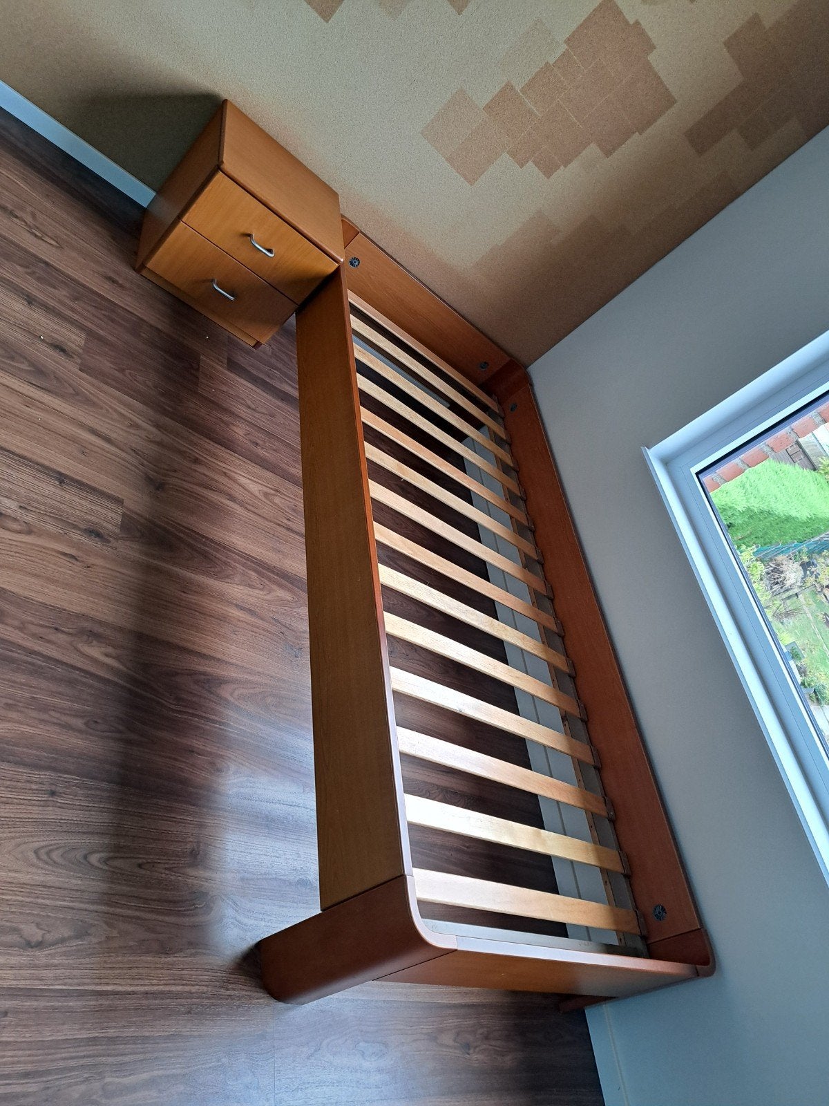 enkel bed met nachtkastje, Huis en Inrichting, Ophalen, Gebruikt, 90 cm, Eenpersoons