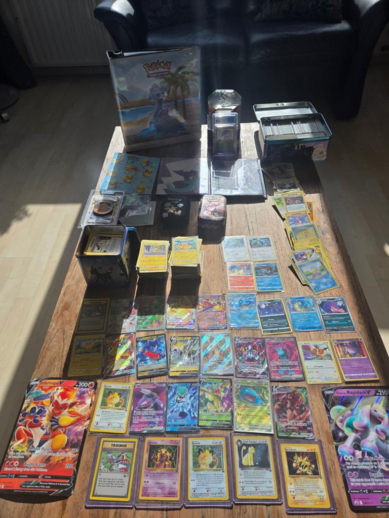 Grote pokemon collectie Verschillende jaren, Ophalen, Nieuw, Meerdere kaarten