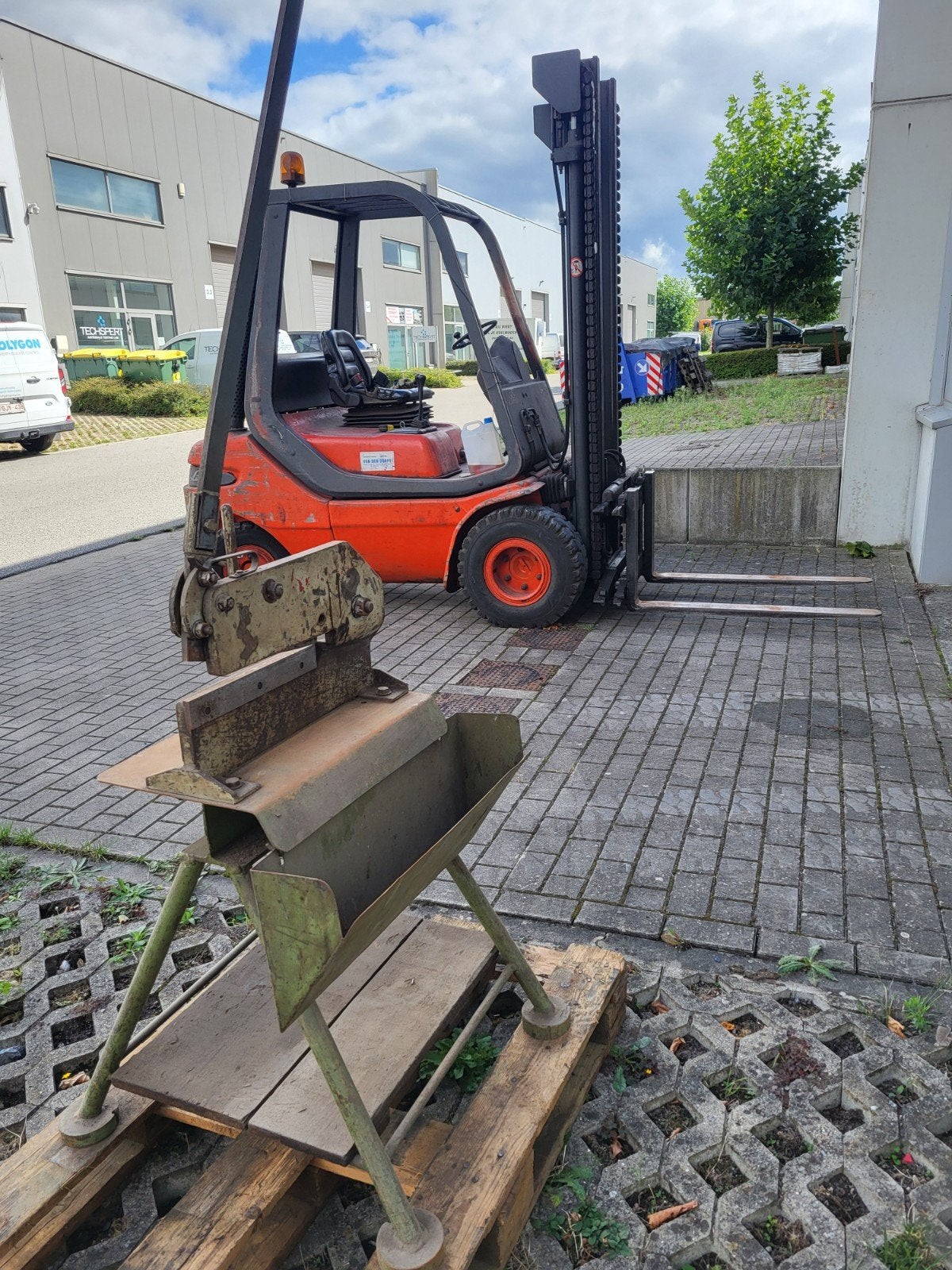Multifunctionele Schaar, Ophalen