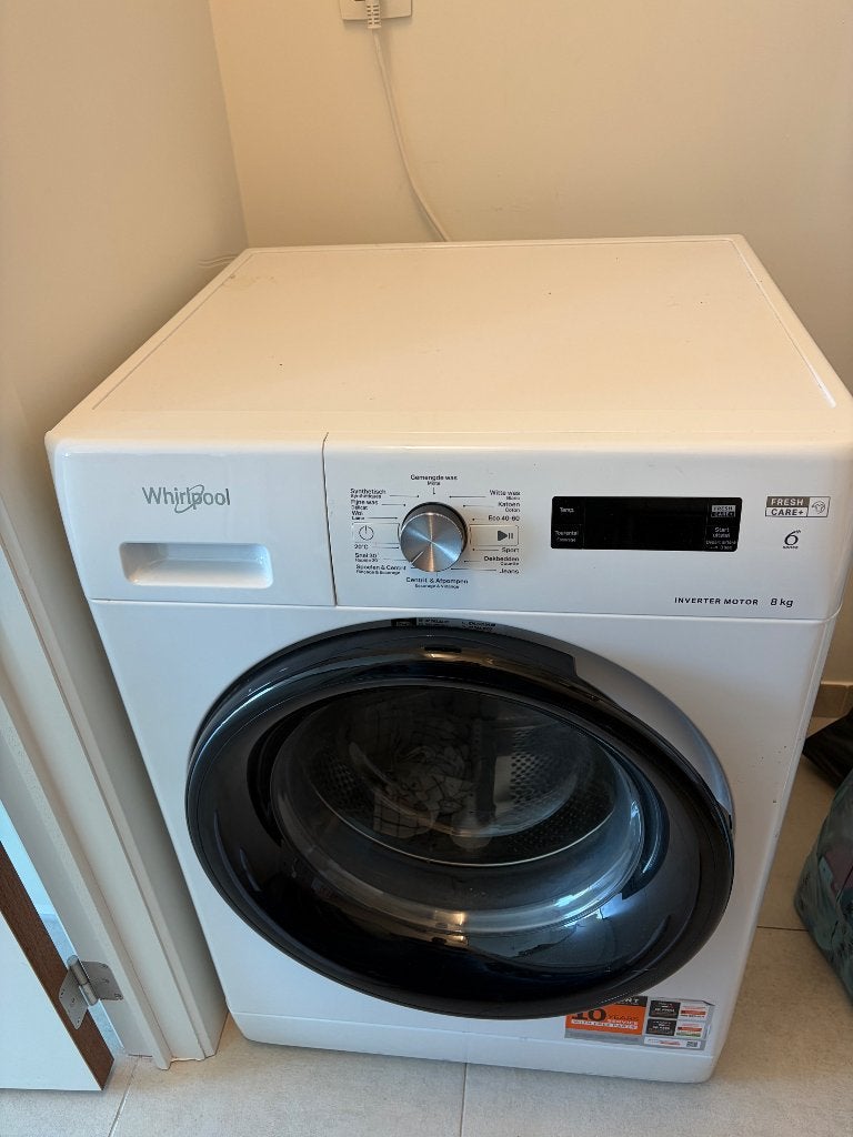 Whirlpool wasmachine 8KG, Elektronische apparatuur, Wasmachines, Ophalen, Energieklasse A of zuiniger, Zo goed als nieuw, Voorlader