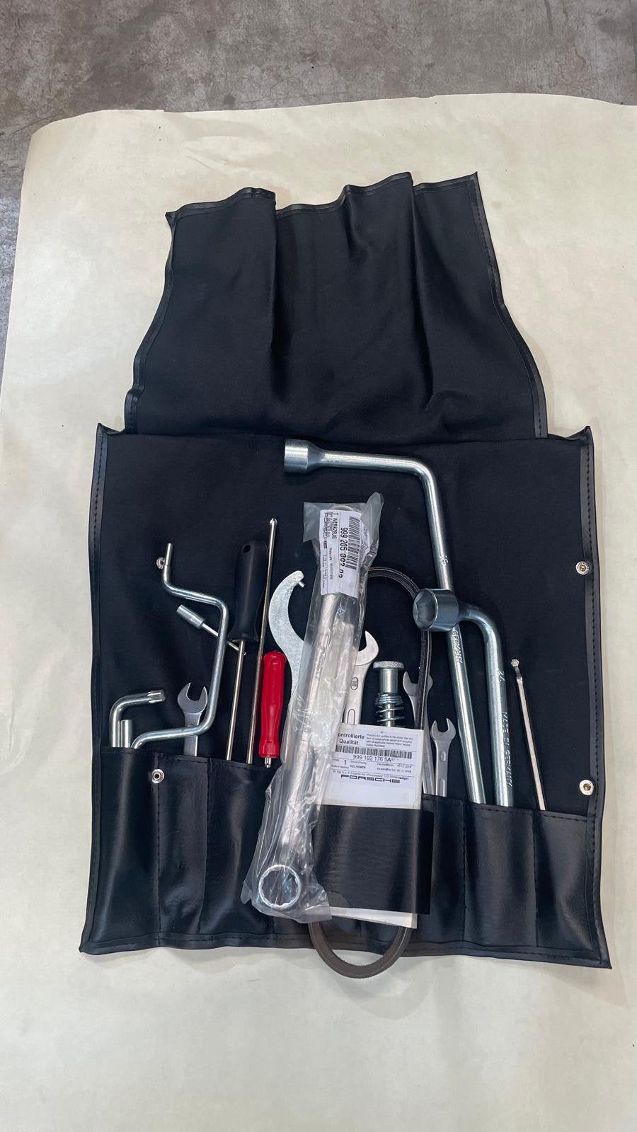 Boîte à outils originale pour Porsche 911, Enlèvement, Porsche
