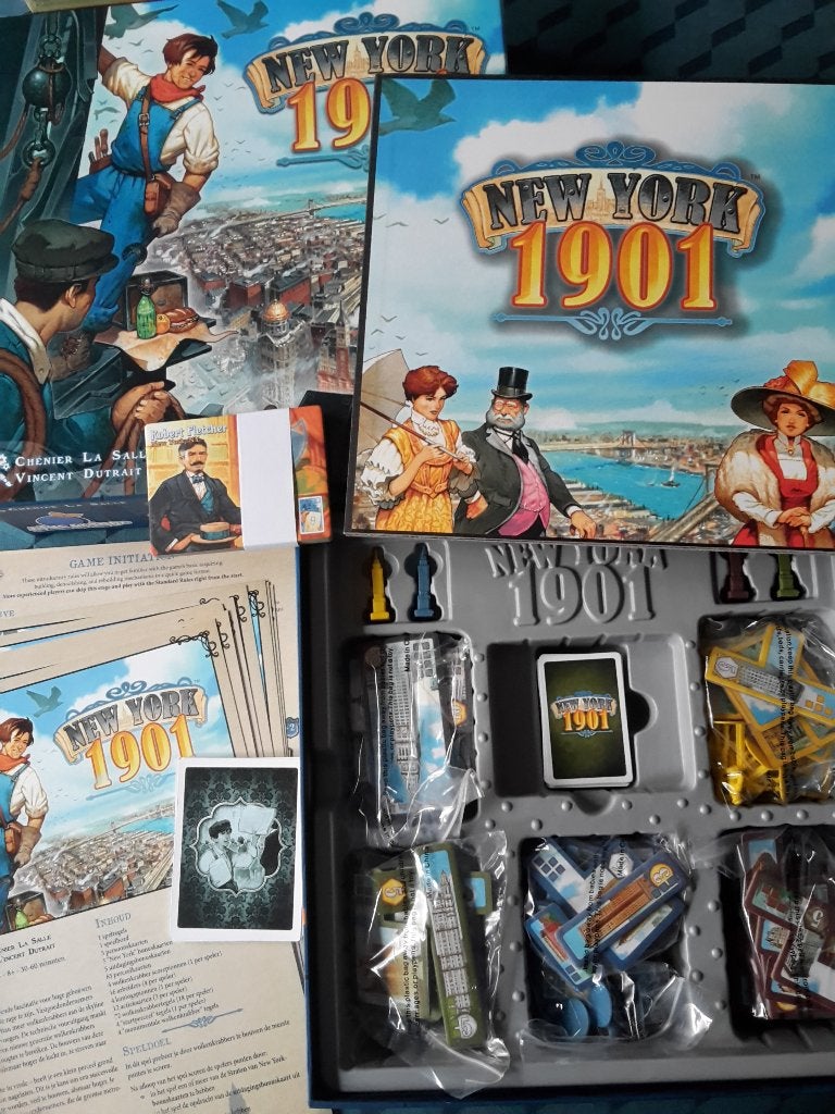 Nieuw spel New York 1901, 2-4 spelers, 8+, + 1 gratis promo, Hobby en Vrije tijd, Ophalen of Verzenden, Nieuw, Blue orange