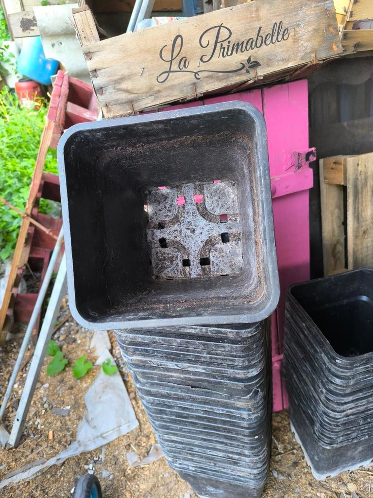 Pot pour jardiner ou potager ou autre 11L tél 0489104796, Enlèvement