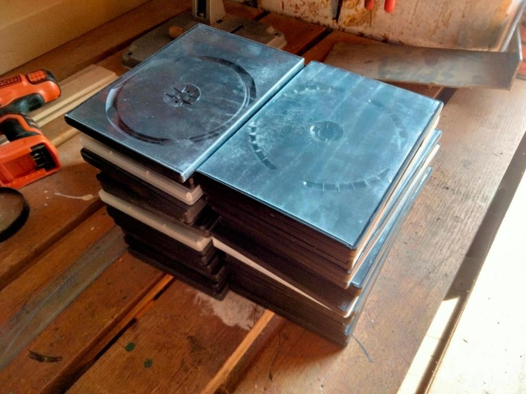 Boitiers DVD et CD vides à donner, CD & DVD, Enlèvement ou Envoi