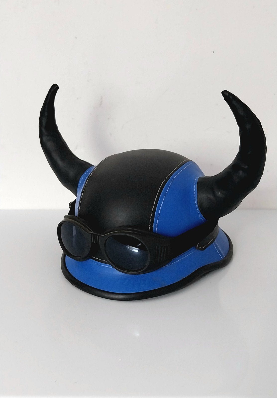 Casque unique avec cornes et lunettes d'aviateur (bleu/noir), Enlèvement ou Envoi, Comme neuf, Garçon ou Fille