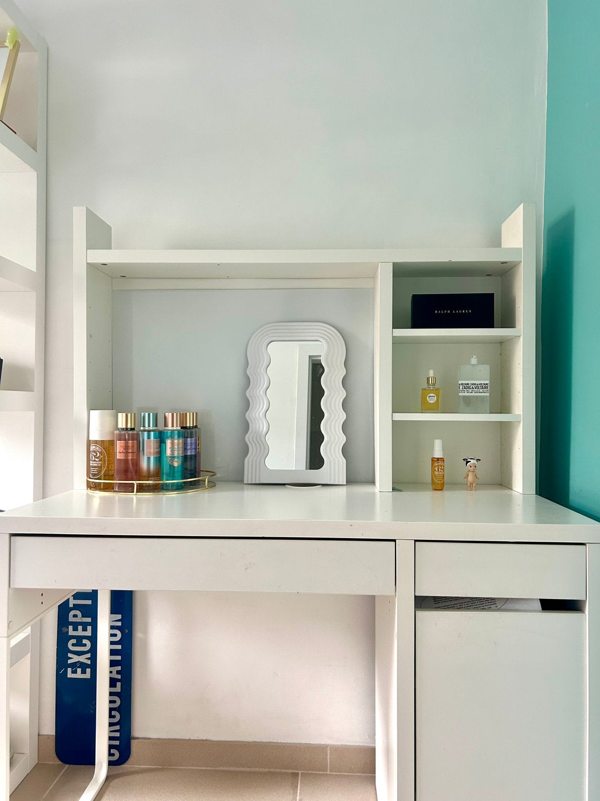 bureau ikea micke, Maison & Meubles, Avec tiroirs, Enlèvement, Utilisé, IKEA