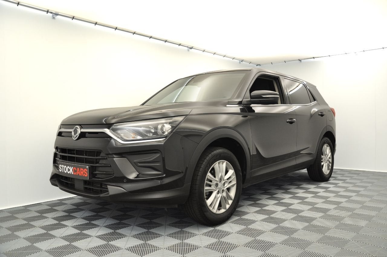 SsangYong Korando KORANDO * as new * (bj 2023), Auto's, Voorwielaandrijving, 4 cilinders, Zwart, 120 kW