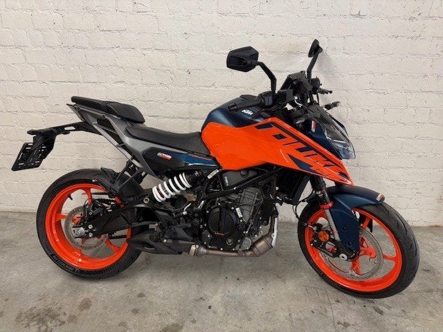 KTM 125 Duke - 2024, Motoren, Motoren | KTM, Bedrijf, Naked bike, 11 kW of minder, 1 cilinder, Minimaal motorrijbewijs A1, ABS