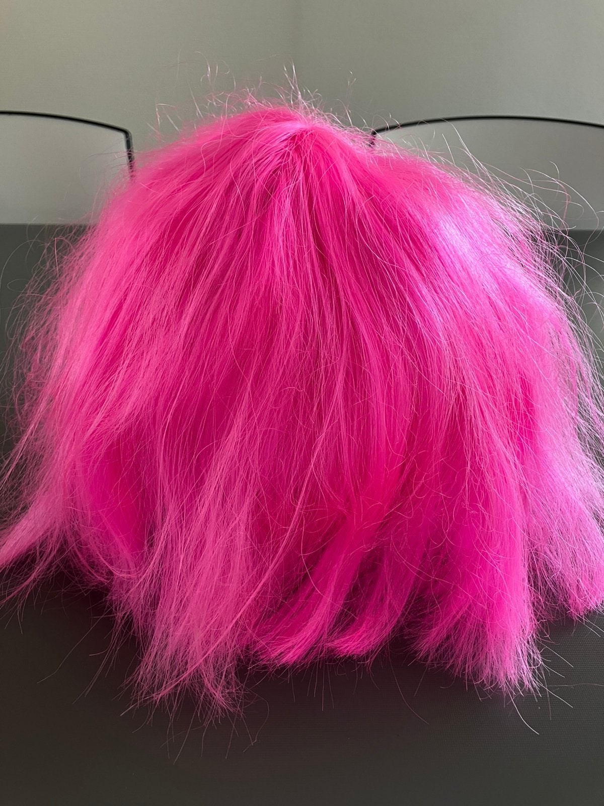 Rose pruik., Enlèvement ou Envoi, Comme neuf