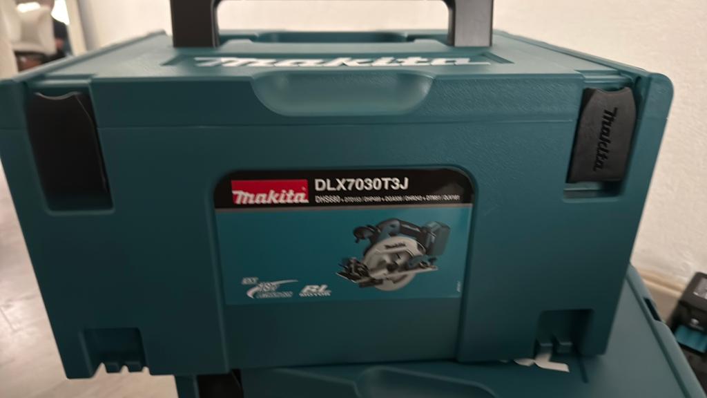 Makita cirkelzaag, Ophalen, Zo goed als nieuw