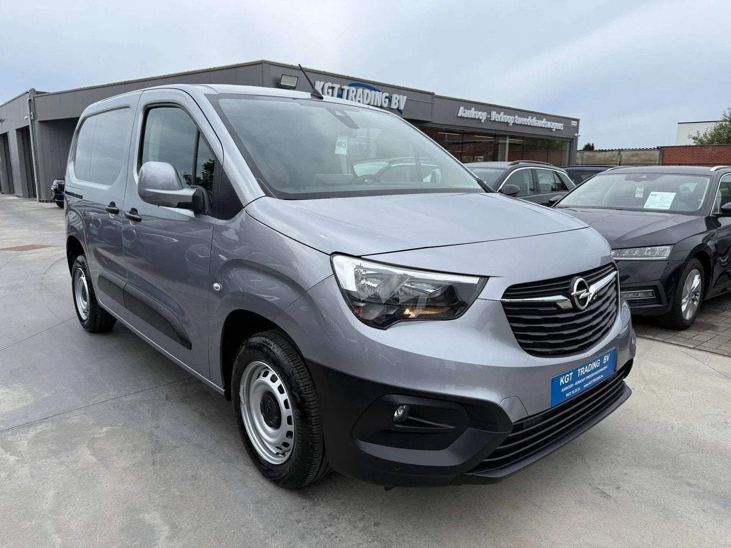 Opel Combo 1.2i 110PK LICHTE VRACHT NAVIGATIE CARPLAY PDC AI, Autos, 121 g/km, Argent ou Gris, Achat, Euro 6