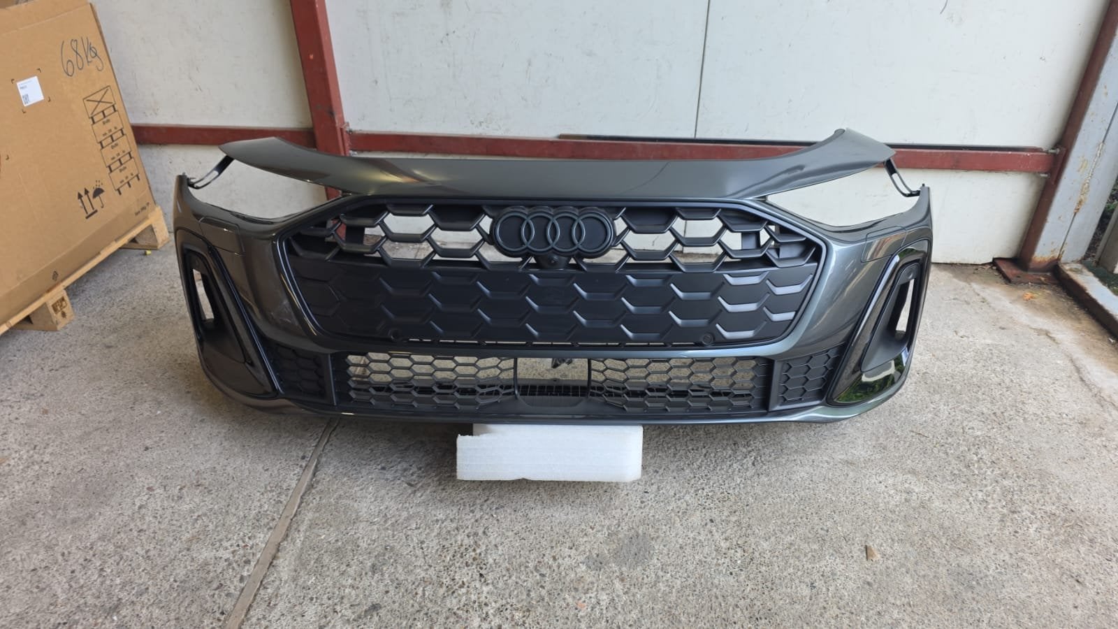 Pare-chocs avant hybride Audi A5 B10 S-Line 6XPDC 8B3853653A, Pare-chocs, AUDI AG, Auto-Union-Strasse 1
85045  Ingolstadt, DE
