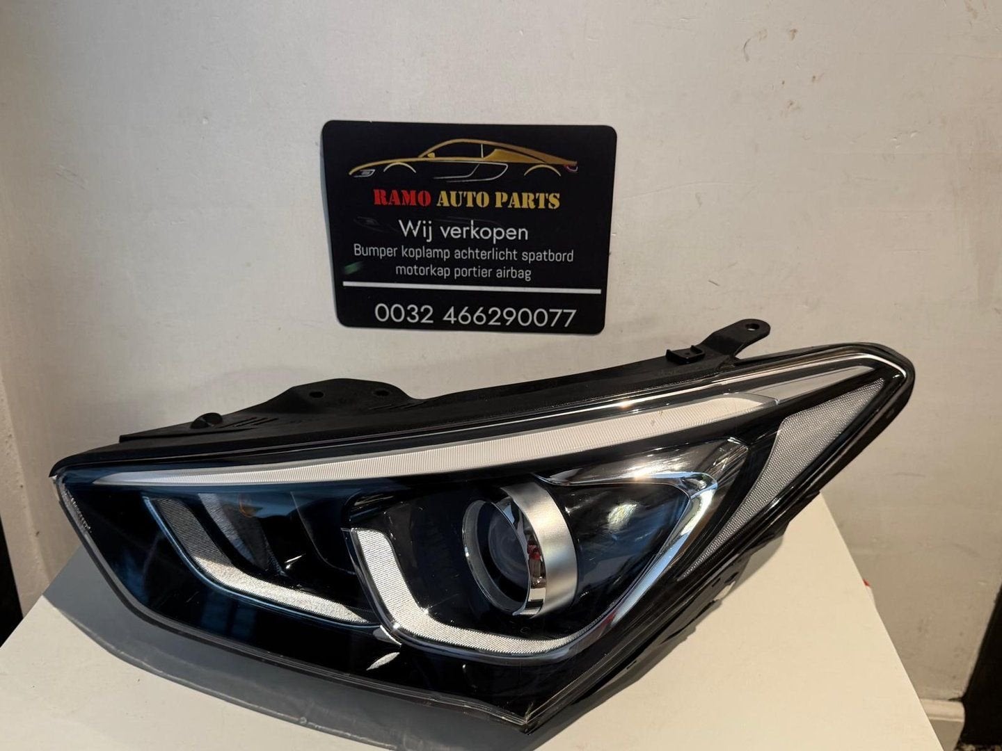2017/2018 HYUNDAI SANTA FE SPORT LINKS KOPLAMP OEM 92101 4Z5, Auto-onderdelen, Gebruikt, -, -, Ophalen of Verzenden
