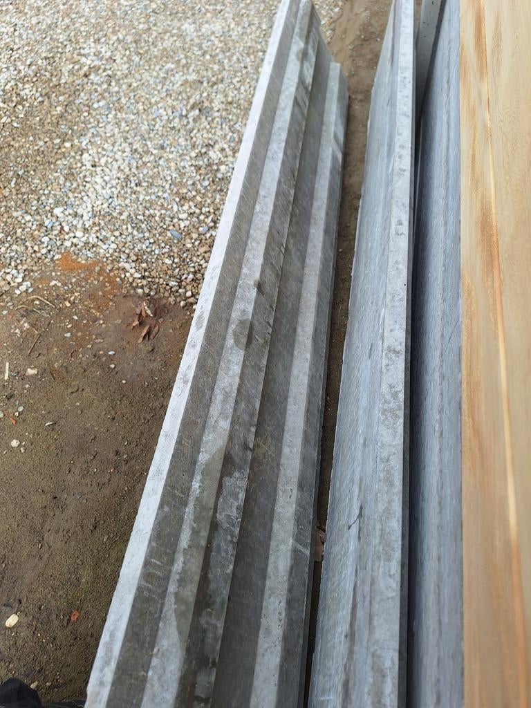 2 Versterkte betonplaten 200cmx40cm, Enlèvement