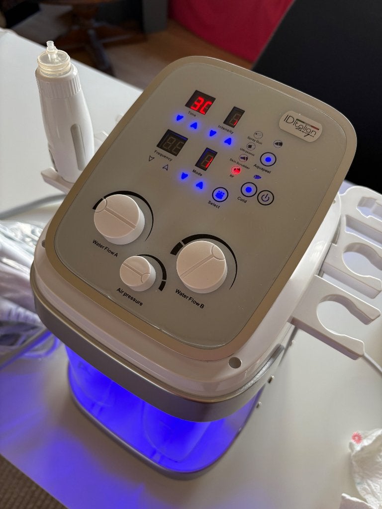 Machine professionnelle Aqua Peel / Hydrodermabrasion 6-en-1, Envoi, Neuf, Tout le visage, Soins