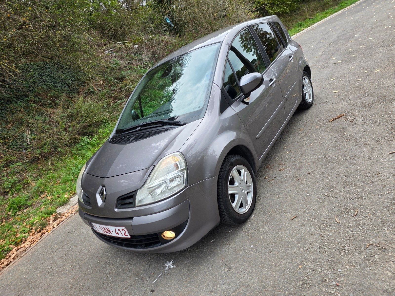 Renault Modus 1.5dci#Clim Digital#Jantes#Tres Propre#Cuir, Monovolume, Zwart, 4 cilinders, Leder en Stof