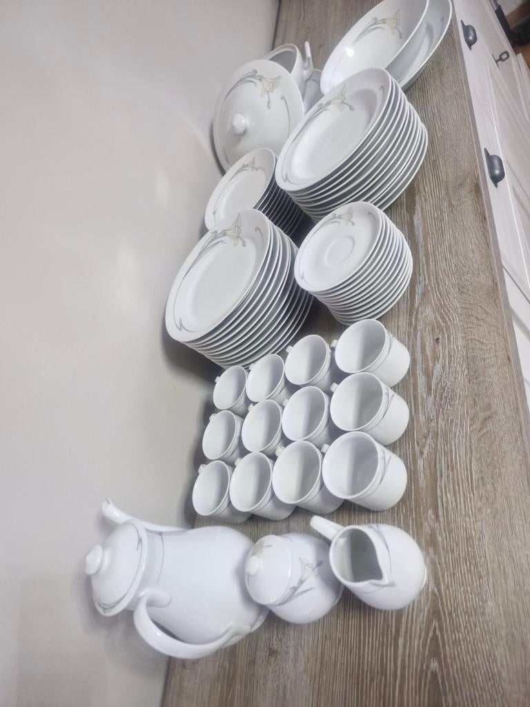 Complete Eetservies, Ophalen