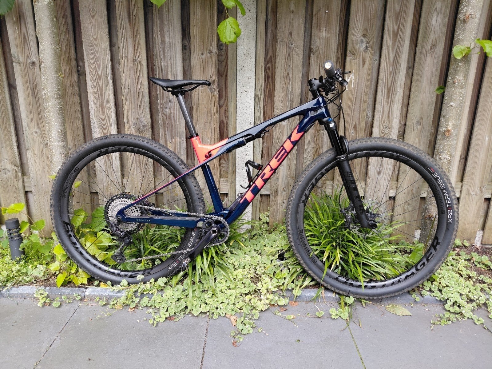 Recherché : Scott Spark RC/Trek Supercaliber/Specialized Epi, Comme neuf, Enlèvement, VTT tout suspendu, Hommes