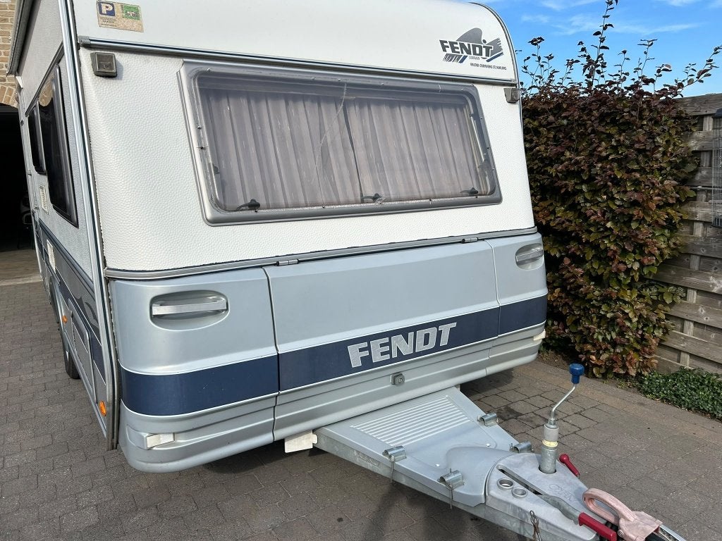 fendt saphir !!vastbed!! mover zakluifel en gewone luifel, Caravanes & Camping, Entreprise, 5 à 6 mètres, Fendt, Lit fixe