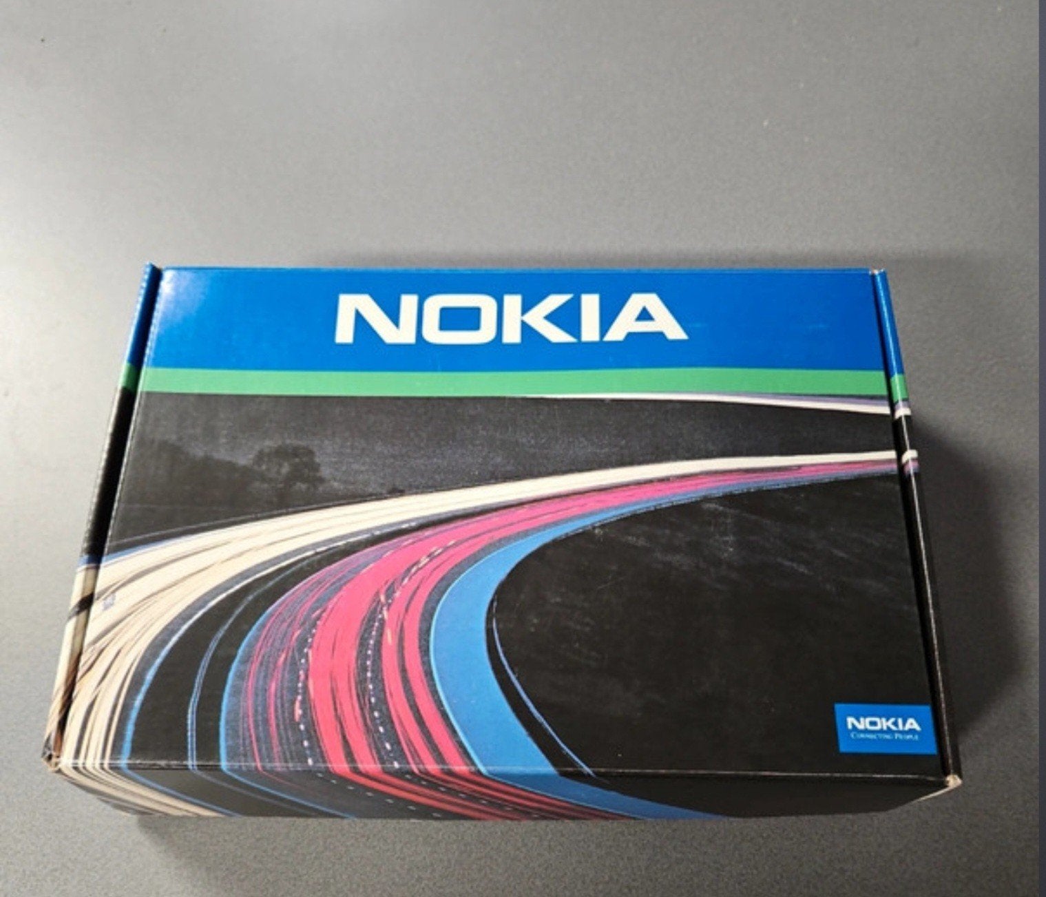 Originele Vintage Nokia CARK-91 Carkit Doos, Telecommunicatie, Opbouw, Complete carkit, Verzenden, Zo goed als nieuw