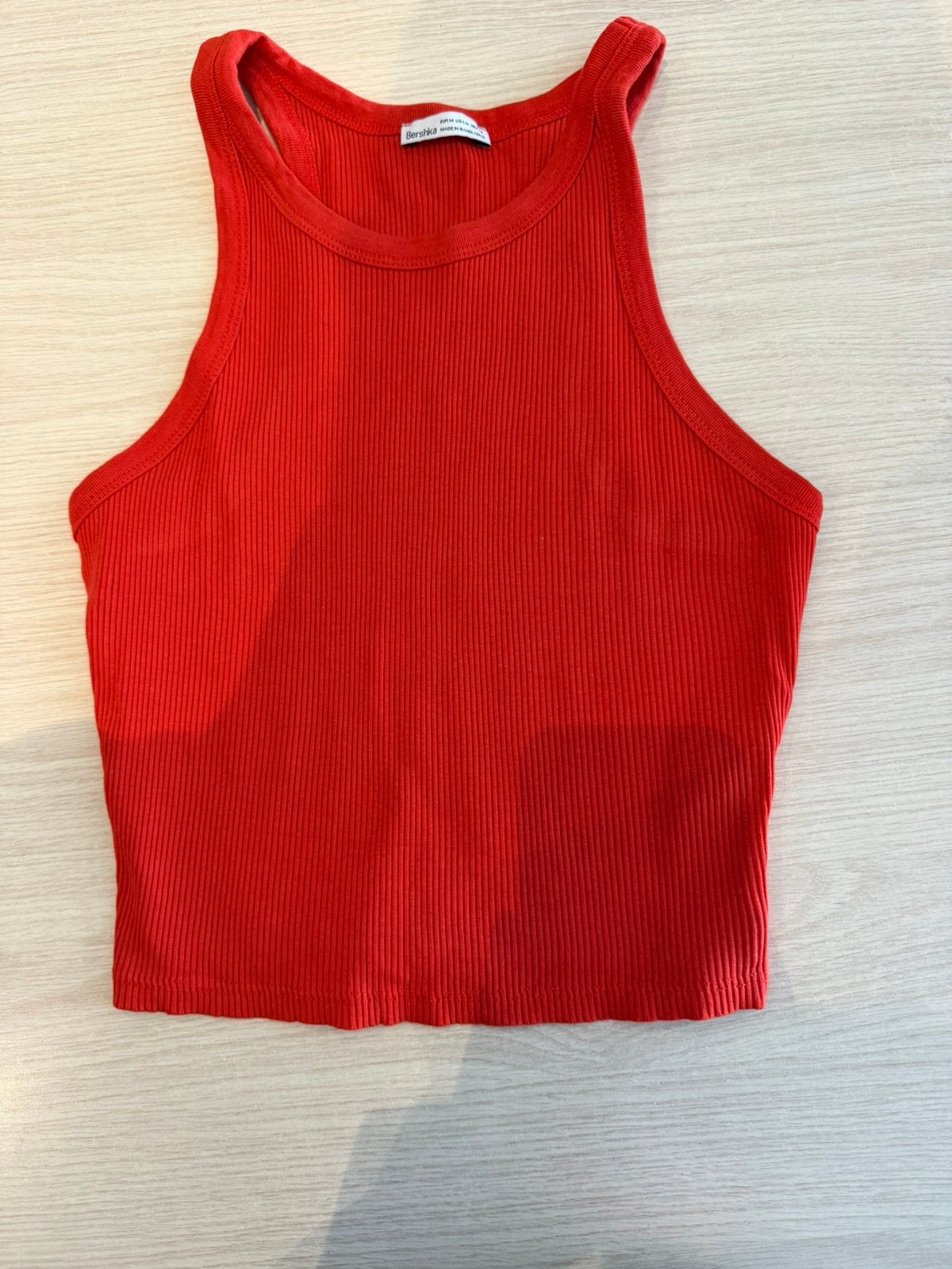 Rode crop top, Maat 38/40 (M), Ophalen of Verzenden, Zo goed als nieuw, Zonder mouw