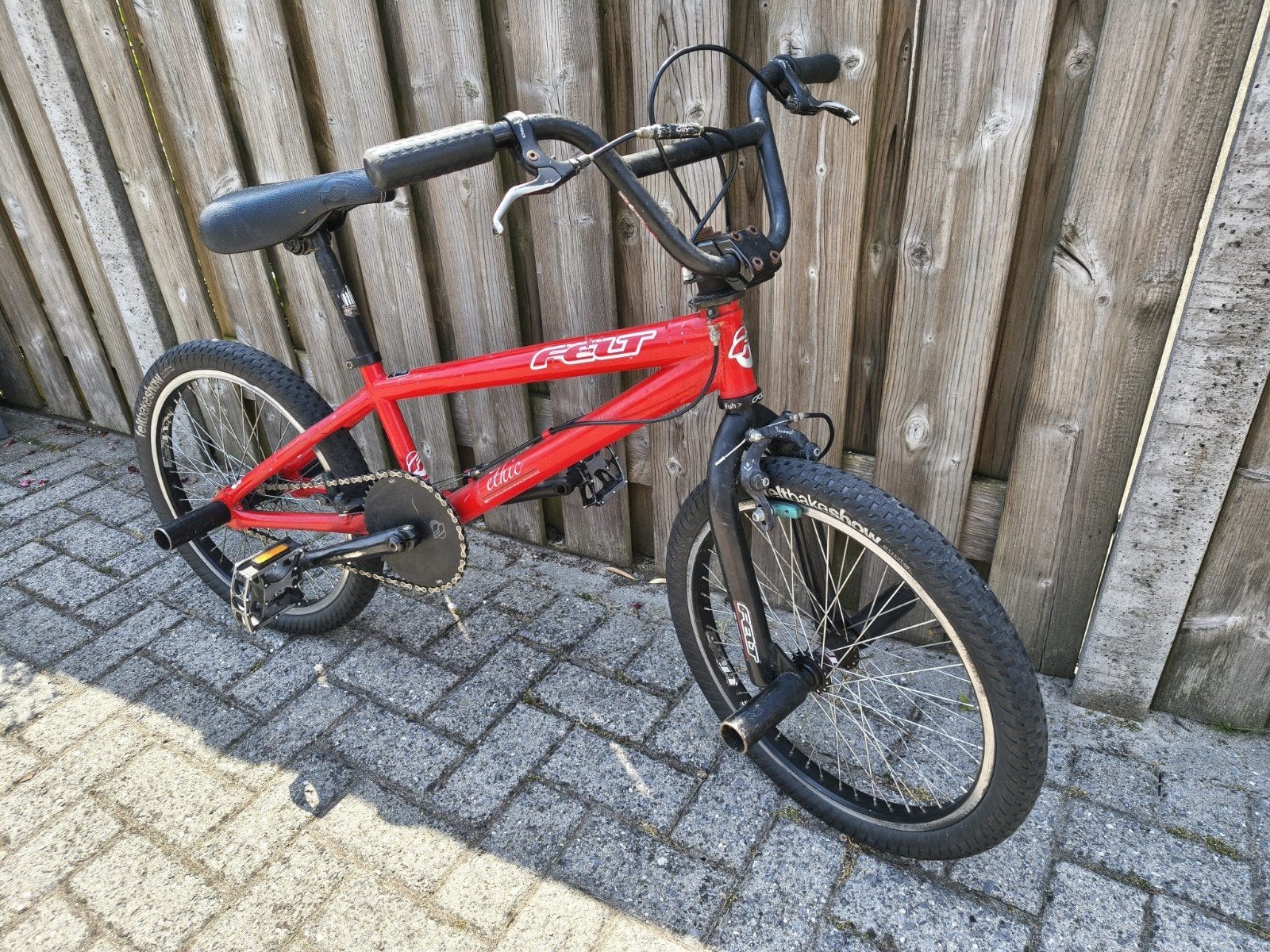 Rode stunt BMX, Vélos & Vélomoteurs, Vélos | BMX & Freestyle, Utilisé, Acier, Guidon à 360°, Repose-pieds, Frein sur jante, Enlèvement