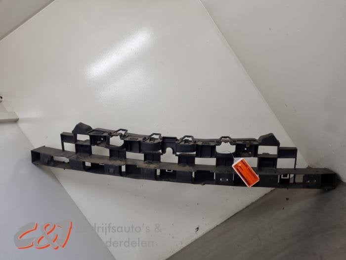 Bumperframe voor van een Fiat Talento, Gebruikt, -, -, Ophalen of Verzenden