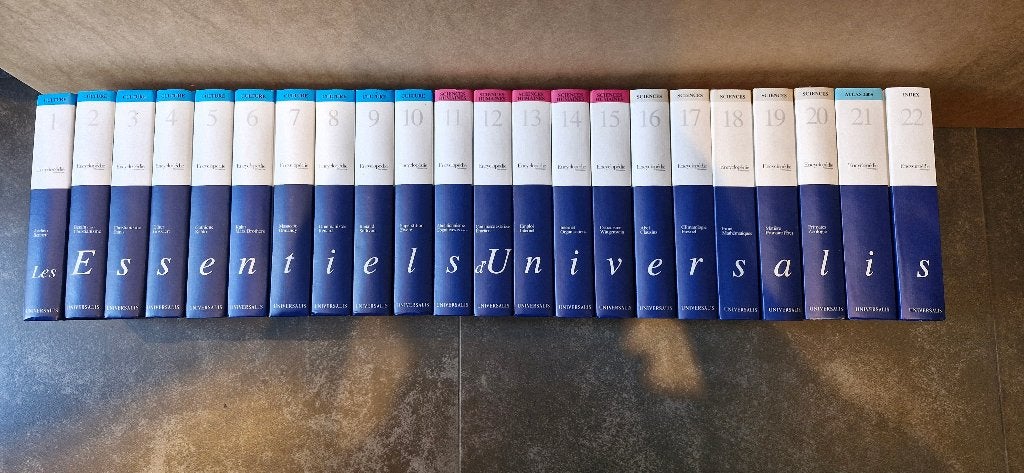 Encyclopédie Universalis - Les essentiels - 22 volumes, Enlèvement ou Envoi, Utilisé, Général, Série complète