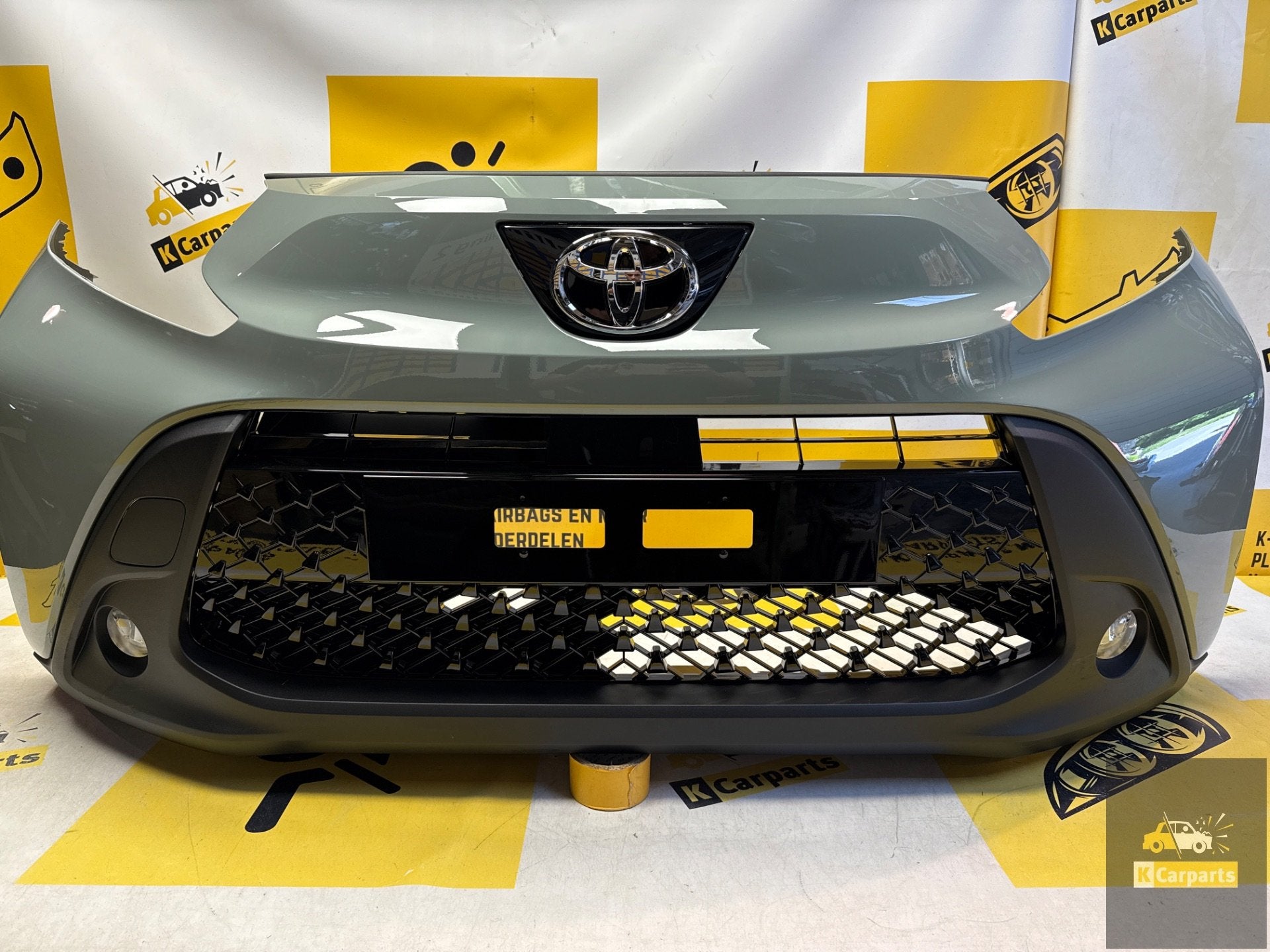 Pare-chocs avant d'origine complet pour Toyota Aygo X, r f r, Info@toyota.co.jp, Pare-chocs, Toyota Motor Corporation, Toyota-Cho 1
471-8571  Toyota City