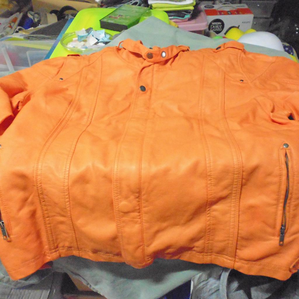 orange damesvest lederloock nooit gedragen m50, Kleding | Dames, Jasjes, Kostuums en Pakken, Ophalen of Verzenden, Nieuw, Maat 46/48 (XL) of groter