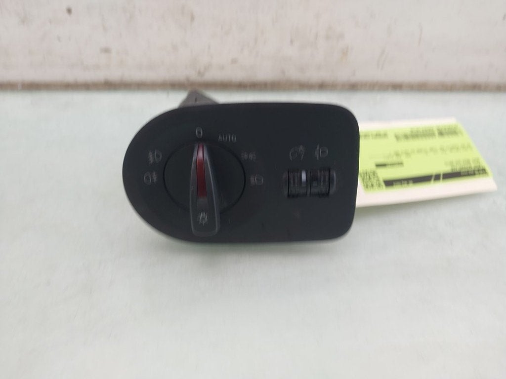 LICHTSCHAKELAAR Seat Ibiza ST (6J8) (01-2010/07-2016), Gebruikt, Service@seat.de, Seat Deutschland GmbH, Seat